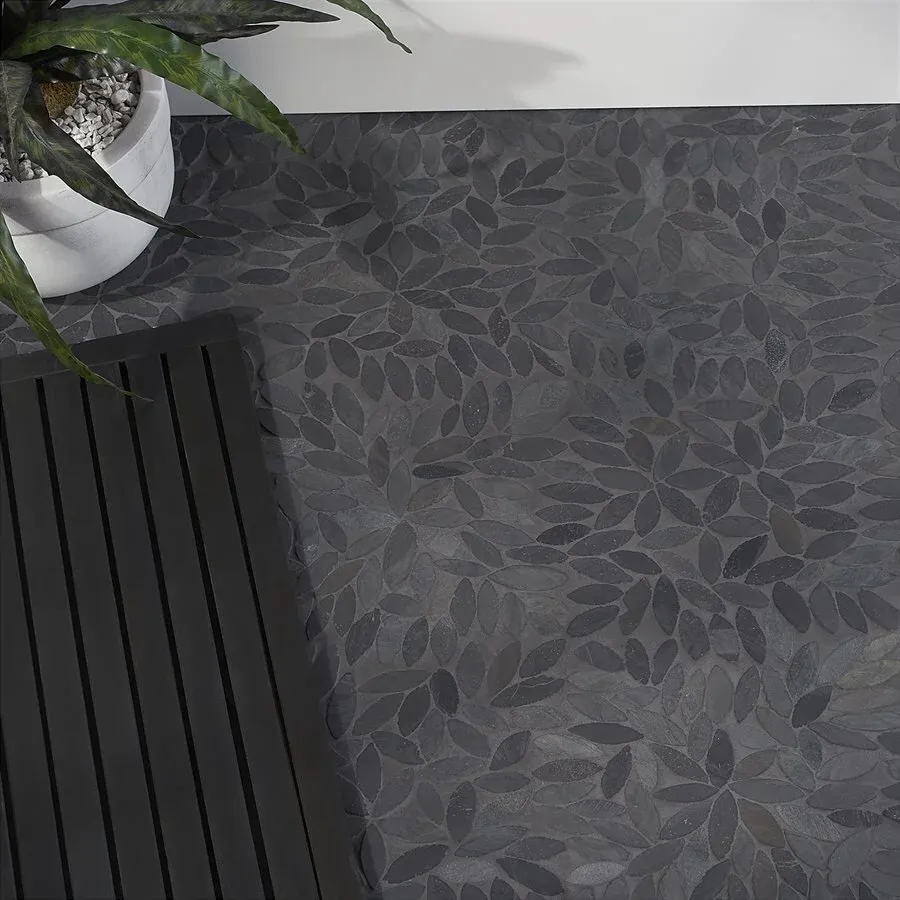 Pebblestone Flower Tile - 11.81" x 11.81" / Black Lava